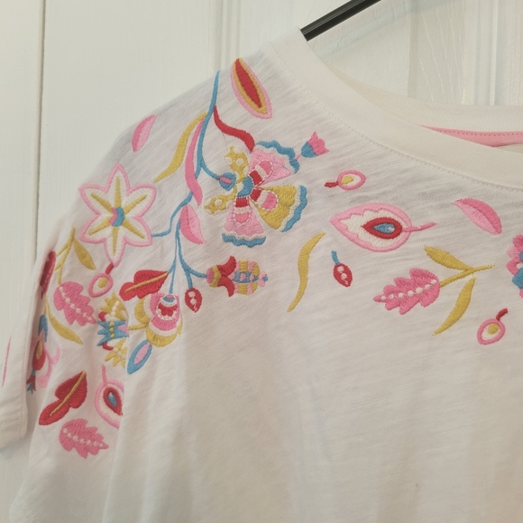 Boden White Floral Embroidered T-Shirt Size 10 - Picture 3 of 4